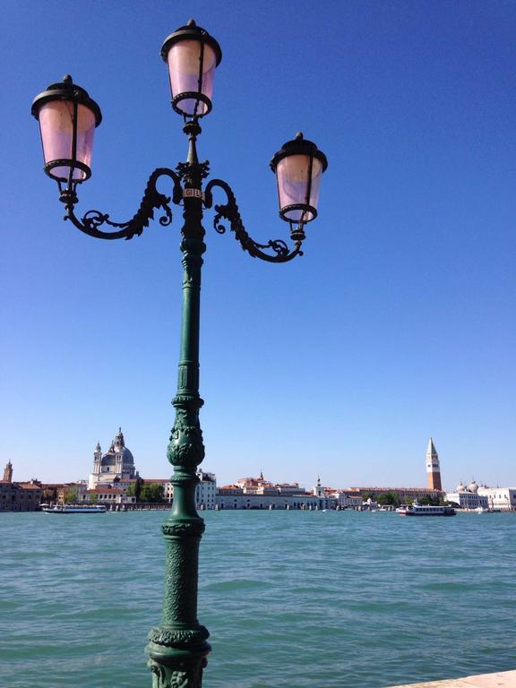 Venetian Mood: Secret Garden Apartment Exterior foto
