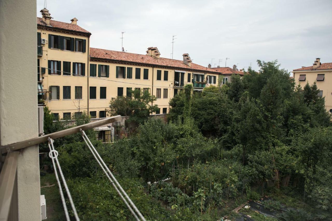 Venetian Mood: Secret Garden Apartment Exterior foto